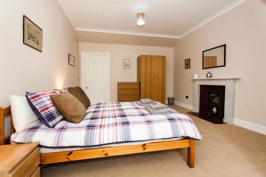 Entire, Central & Fully- Equipped Flat, West End Edinburgh Exterior photo